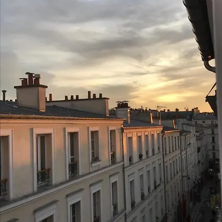 Apartment Comfortable Studio Near Buttes Chaumont *